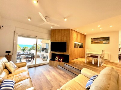 Penthouse in Calella, pool and garden and 5 minutes from the beach!