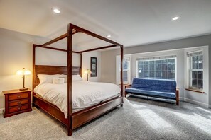 4 bedrooms, WiFi, bed sheets