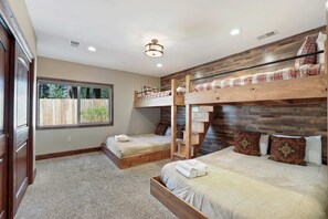 3 bedrooms, WiFi, bed sheets