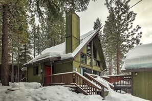 Exterior - Cold Creek Chalet - Hot tub & Movie Room (South Lake Tahoe)