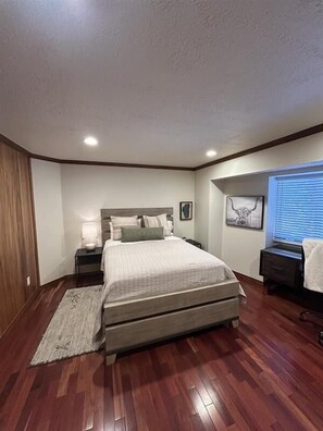 3 bedrooms, WiFi, bed sheets