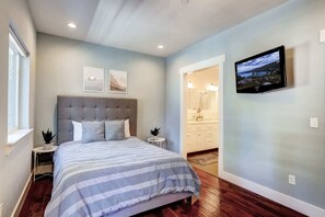 4 bedrooms, WiFi, bed sheets