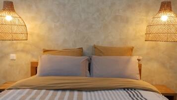 2 slaapkamers, een bureau, een strijkplank/strijkijzer, wifi