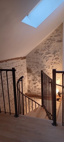 Gite with private Jacuzzi, in the heart of a stud farm