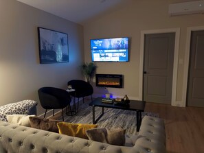 Interior - Cozy Retreat  (Douglasville)