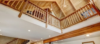 Rustic Haven - Hot tub & Pet friendly