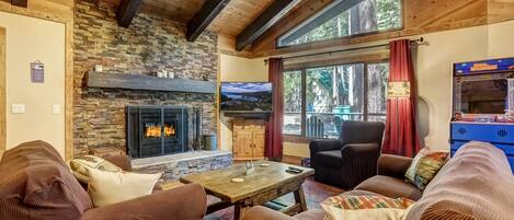 Télévision, cheminée