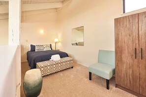 2 makuuhuonetta, Wi-Fi, vuodevaatteet