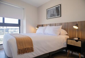 Apartment | 2 bedrooms, desk, iron/ironing board, free WiFi