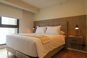 Apartment | 2 bedrooms, iron/ironing board, free WiFi, bed sheets