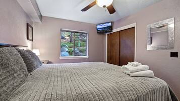 3 bedrooms, WiFi, bed sheets