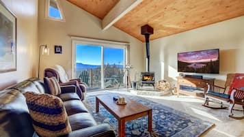 Télévision, cheminée