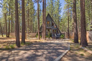 Exterior - Heavenly Hollow | A-Frame Cabin in South Lake Tahoe! (South Lake Tahoe)