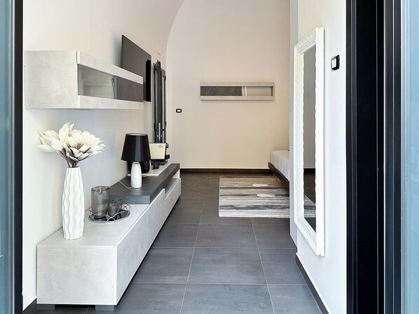 Deluxe Double Room, 1 Bedroom | Blackout drapes, iron/ironing board, free WiFi - MARBEL SUITE  (Adelfia)