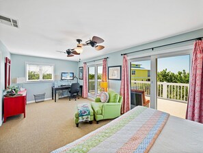 3 bedrooms, desk, iron/ironing board, travel crib