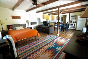 1 Schlafzimmer, Bügeleisen/Bügelbrett, Reisekinderbett, WLAN