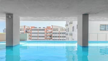Hồ bơi ngoài trời