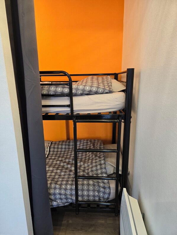 2 Schlafzimmer, Bettwäsche