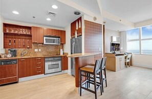 Appartement Luxe, vue ville | Cuisine privée