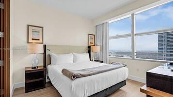 Luxury Apartment, City View | Iron/ironing board, free WiFi