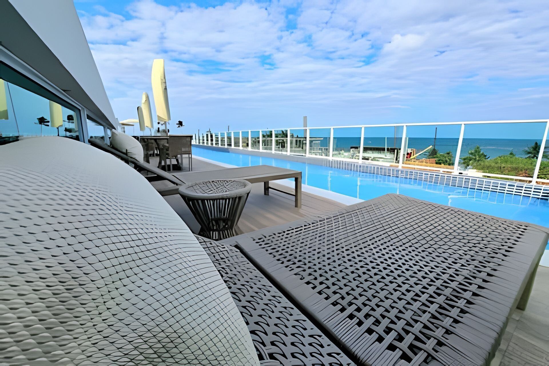 Comfort Apartment | Pool | Outdoor pool