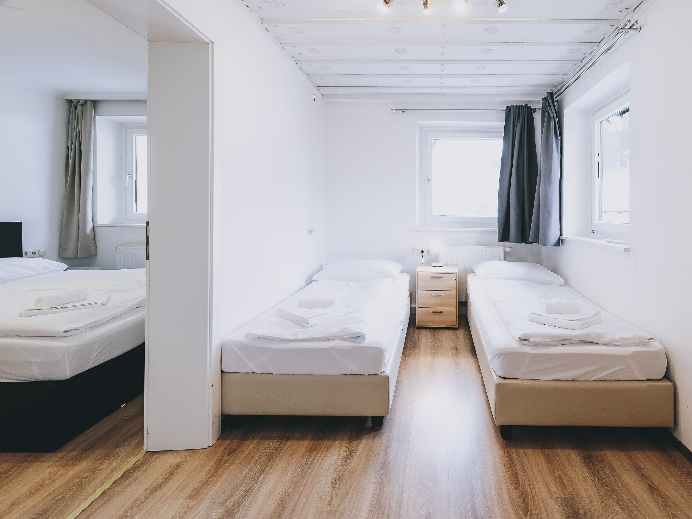 2 Schlafzimmer, Reisekinderbett, kostenloses WLAN, Bettwäsche