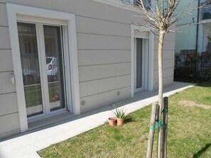 Exterior detail - Villa Glicine, new apartment 150 mt from the sea (Rimini)