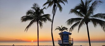 Beachfront with Private Pool ~ 1 Bedroom w/ King Bed & FREE PARKING at the Beach