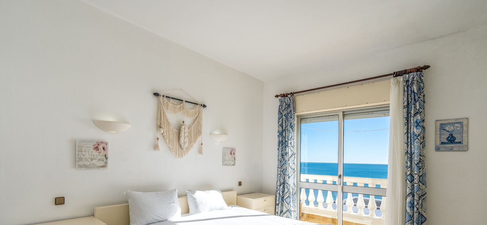 2 bedrooms, iron/ironing board, free WiFi