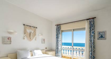 #261 Rosa Guest House I by Home Holidays