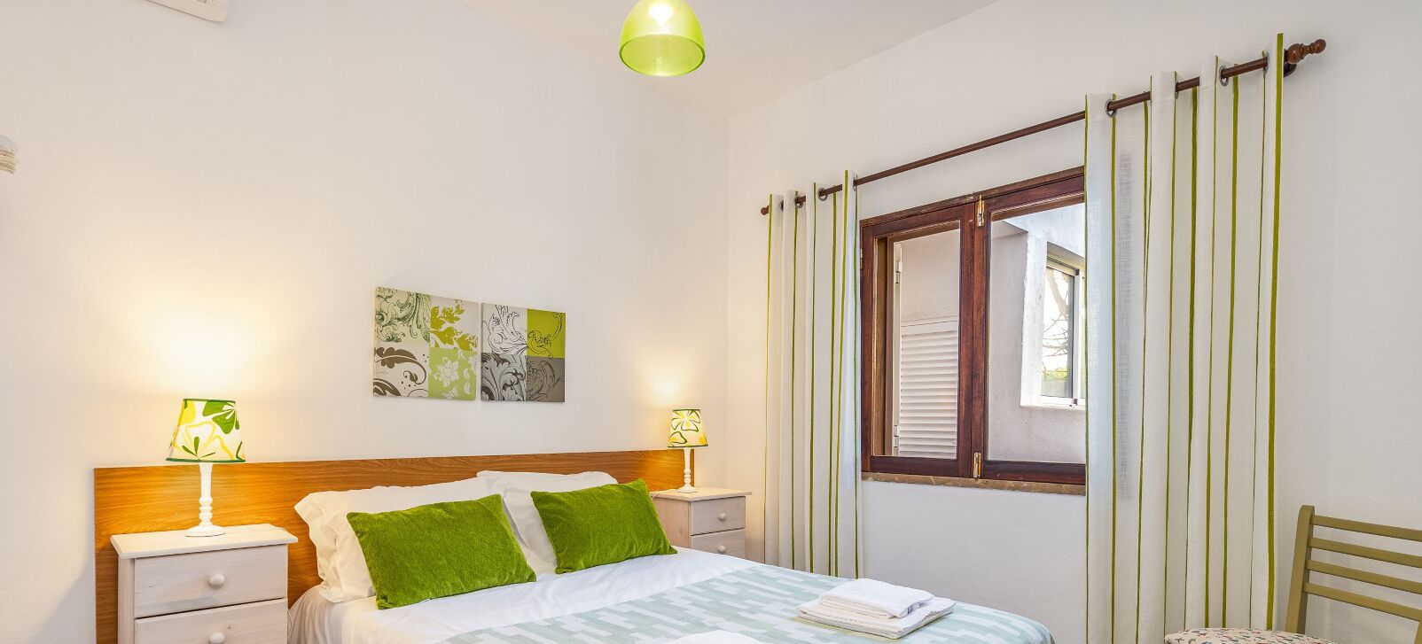 2 bedrooms, iron/ironing board, WiFi (free), bed sheets