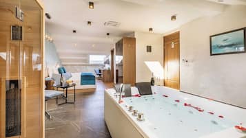 Suíte estúdio superluxo, vista para o mar | Frigobar, cofres nos quartos, escrivaninha