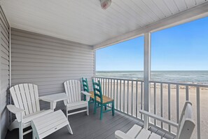 Appart'hôtel Luxe, vue plage | Vue depuis le balcon
