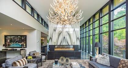 Stunning 6 bed 5 bath estate on 65 acres with Pool, Hot Tub and Tennis Court!