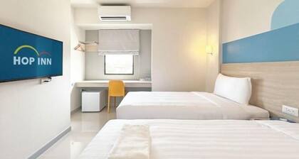 Hop Inn Suphanburi