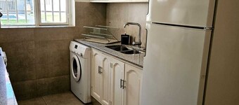 Casa para 10 pax, con pileta, a metros del Parque General San Martin, en ciudad.