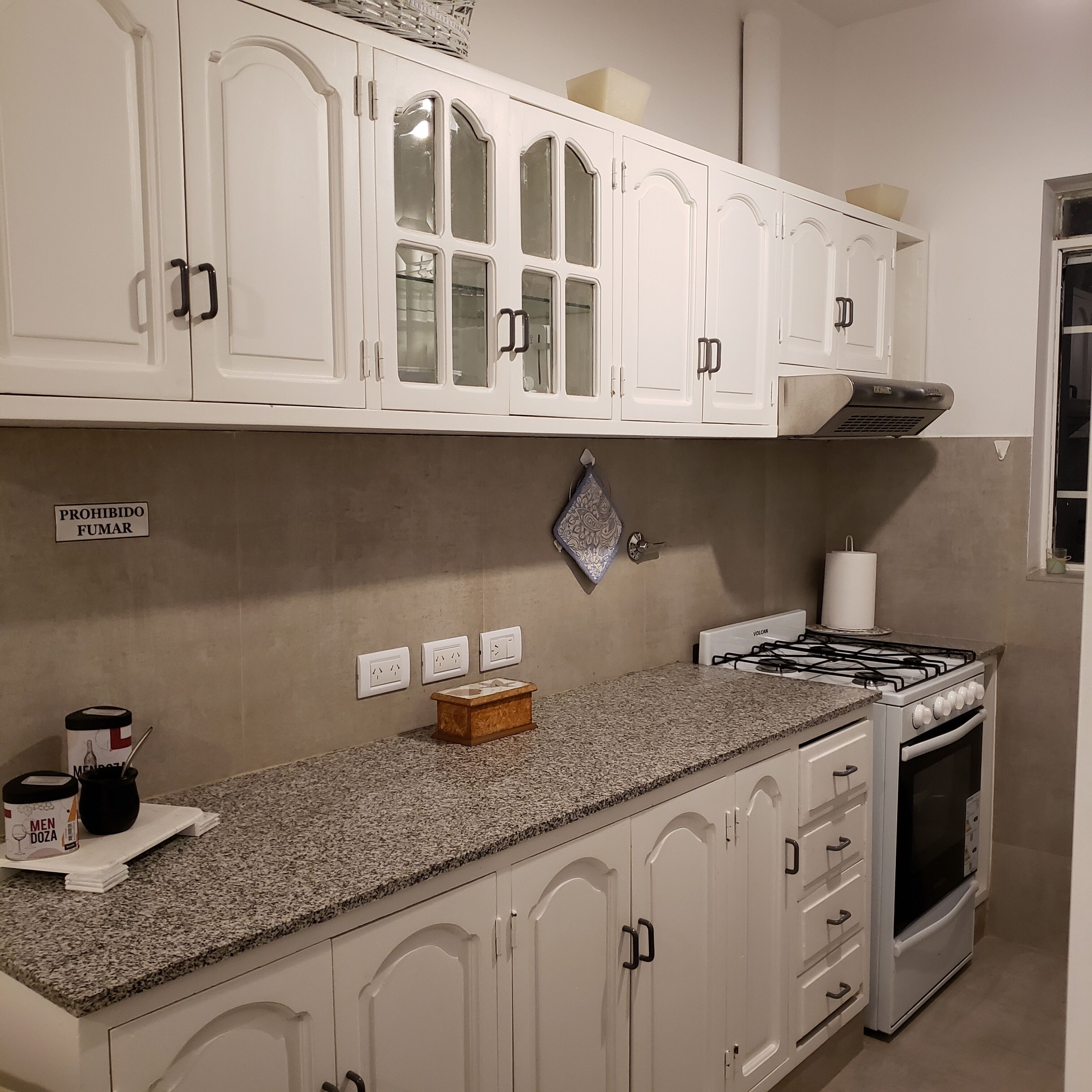 Fridge, microwave, oven, coffee/tea maker