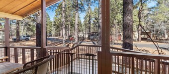 Dog-Friendly Private Pinetop Home / 2 Decks / Blackstone/Fire Pit / Fenced Yard