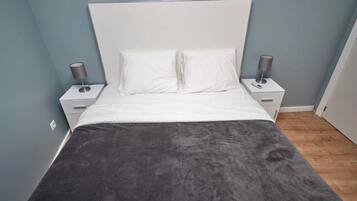 1 bedroom, iron/ironing board, WiFi, bed sheets