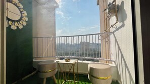 Property grounds - Apartment with WiFi, AC in delightful Noida, Couple Friendly (Noida)