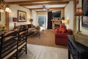 Télévision, cheminée