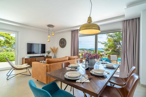 Villa Belina - charming villa with sea views by MyWaycation