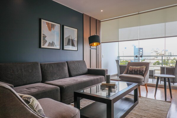 Apartment | Living area - Angamos by Wynwood House (Lima)