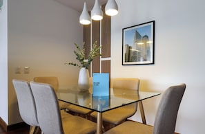 Apartment | Esszimmer