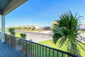 Property grounds - Perfect House! West Beach, Great Views, Large Pool, Lagoon w/ Pier, Cornhole! (Gulf Shores)