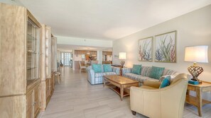 Smart TV - Full Beach View 2 Bedroom Condo (Longboat Key)