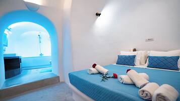 5 chambres, coffres-forts dans les chambres, bureau