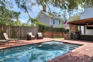 Piscine extérieure, piscine chauffée