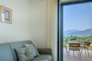 TV - Ipso kardamyli Skinos (Kardamyli)