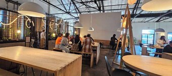 🏡 Charming 2-Bedroom Home in Lakeland